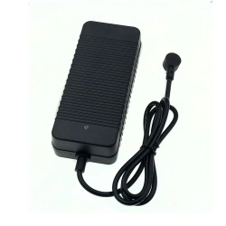 Kompatibilen magnetni polnilec za Xiaomi mi4 Pro - Mi skuter 4 Pro Xiaomi - 1 
Nadomestni polnilec za Mi4 Pro
Polnilec z magnetn