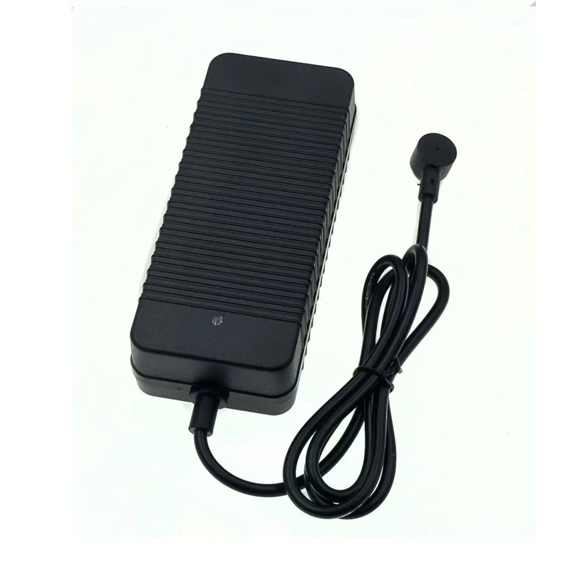 Kompatibilná magnetická nabíjačka pre Xiaomi mi4 Pro - Mi scooter 4 Pro Xiaomi - 1 
Náhradná nabíjačka pre Mi4 Pro
Nabíjačka s m