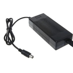 Original intern batterilader for Navee S65C, Egret Ey! 3, Yadea Artist eller lignende elektrisk sparkesykkel  - 1 Passer Navee S