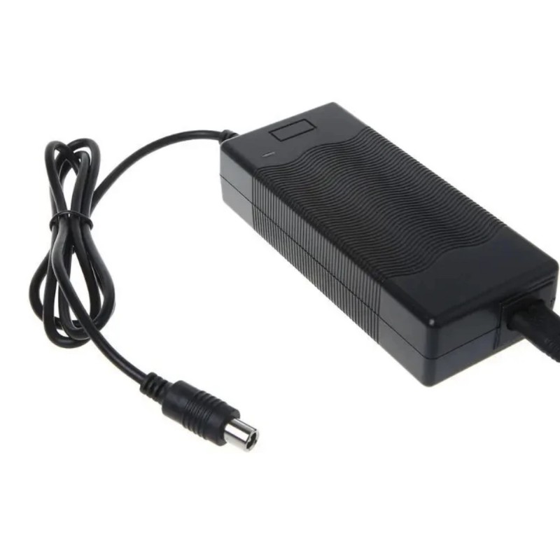 Chargeur pour batterie interne Navee S65C, Egret Ey! 3, Yadea Artist ou equivalent, accessoire trottinette  - 1  