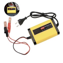 12V 2A batterilader for blybatterier 7Ah 12Ah 14Ah 20Ah  - 1 Hovedfunksjoner

Digital LCD-skjerm som viser spenning (V), strom (
