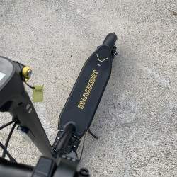 Sharkset RS1 – zwei 1400-W-Motoren – 20-Ah-Batterie – Reichweite von 50 bis 70 km Sharkset - 11 Sharkset RS1 – zwei 1400-W-Motor