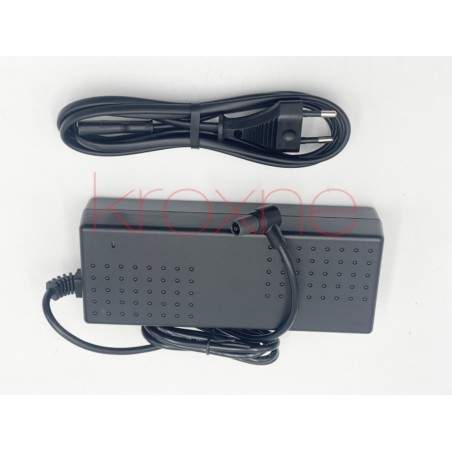 Xiaomi Electric Scooter 4 Pro (2-osios kartos) elektrinio paspirtuko įkroviklis  - 1 Xiaomi Electric Scooter 4 Pro (2-osios kart