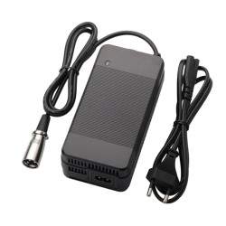 Cargador 54.6v 4A para bicicleta eléctrica o patinete eléctrico - potencia 219W  - 1 Cargador 54.6v 4A para bicicleta eléctrica 